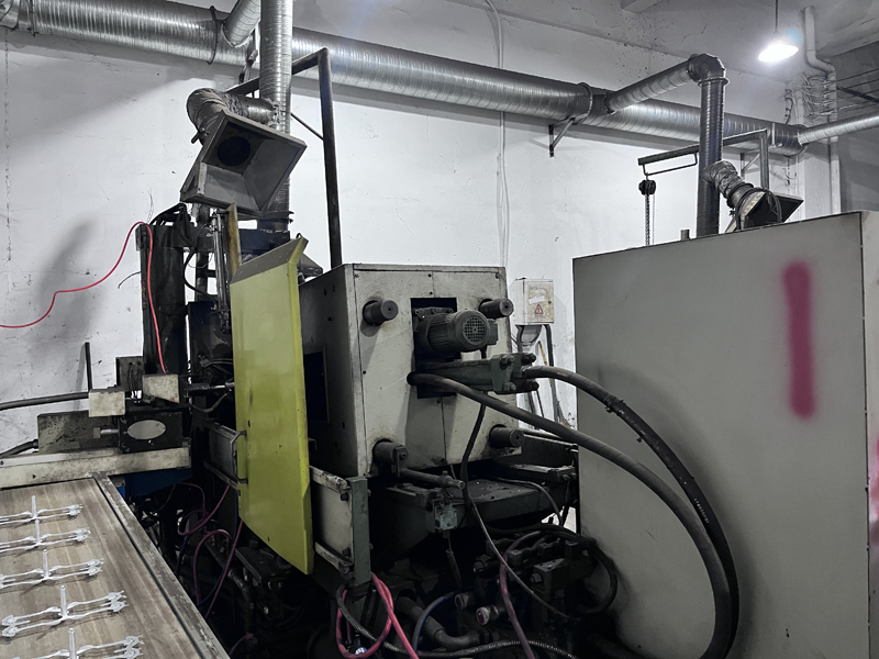 Hvorfor er lysene altid tændt i Jinhua Hanjias værksteder?